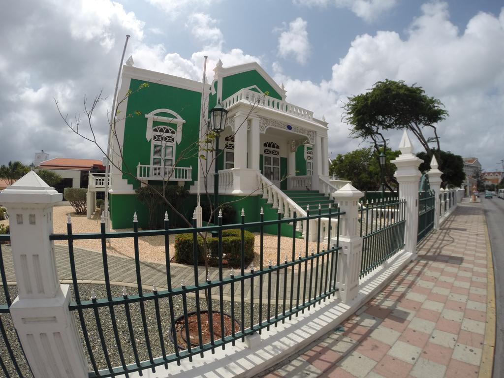 A1 Apartments Aruba Ораньєстад Екстер'єр фото